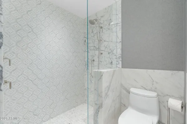 $18,000 | 6587 North Palmeraie Boulevard, Unit 2015, Paradise Valley, AZ 85253