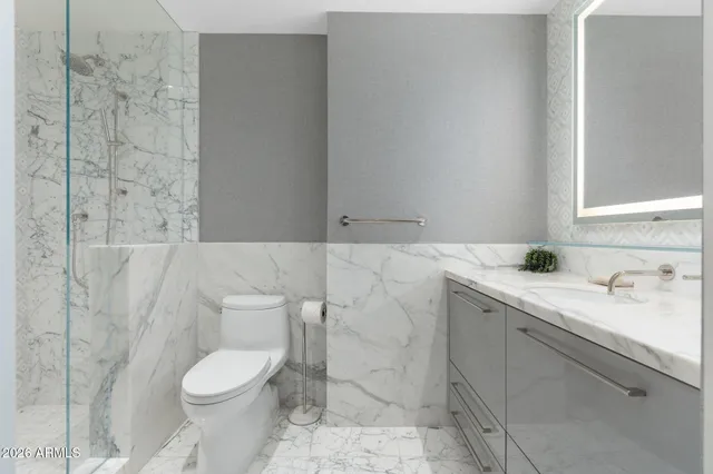 $20,000 | 6587 North Palmeraie Boulevard, Unit 2015, Paradise Valley, AZ 85253