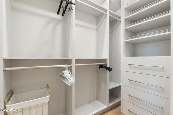 $18,000 | 6587 North Palmeraie Boulevard, Unit 2015, Paradise Valley, AZ 85253