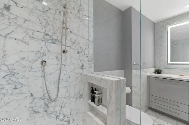 $20,000 | 6587 North Palmeraie Boulevard, Unit 2015, Paradise Valley, AZ 85253