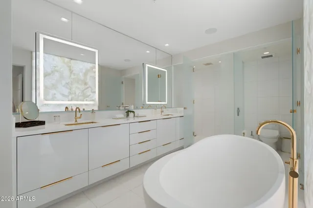 $20,000 | 6587 North Palmeraie Boulevard, Unit 2015, Paradise Valley, AZ 85253