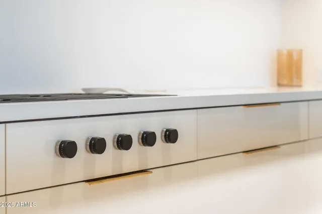 $20,000 | 6587 North Palmeraie Boulevard, Unit 2015, Paradise Valley, AZ 85253