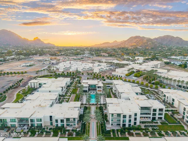 $20,000 | 6587 North Palmeraie Boulevard, Unit 2015, Paradise Valley, AZ 85253