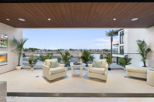 $20,000 | 6587 North Palmeraie Boulevard, Unit 2015, Paradise Valley, AZ 85253