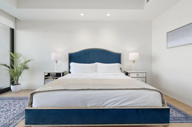 $20,000 | 6587 North Palmeraie Boulevard, Unit 2015, Paradise Valley, AZ 85253