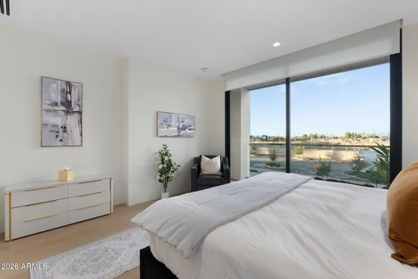 $18,000 | 6587 North Palmeraie Boulevard, Unit 2015, Paradise Valley, AZ 85253