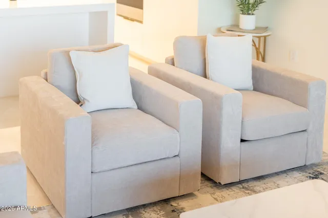 $20,000 | 6587 North Palmeraie Boulevard, Unit 2015, Paradise Valley, AZ 85253