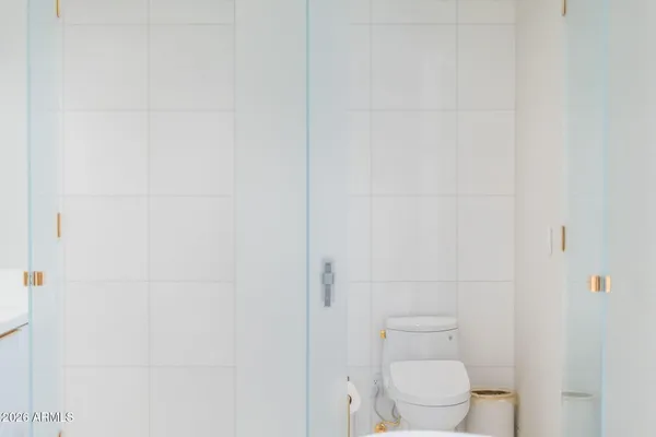 $18,000 | 6587 North Palmeraie Boulevard, Unit 2015, Paradise Valley, AZ 85253