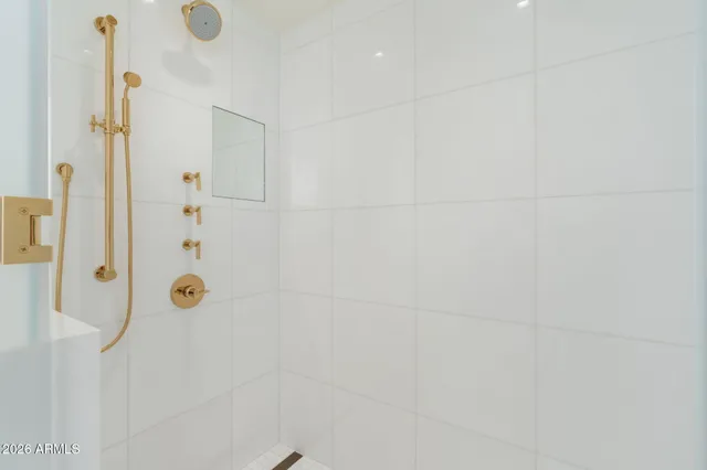 $20,000 | 6587 North Palmeraie Boulevard, Unit 2015, Paradise Valley, AZ 85253