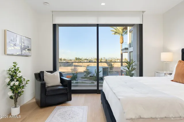 $20,000 | 6587 North Palmeraie Boulevard, Unit 2015, Paradise Valley, AZ 85253