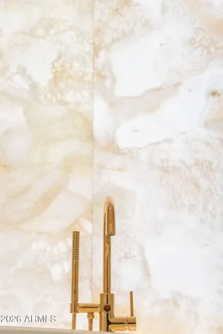 $20,000 | 6587 North Palmeraie Boulevard, Unit 2015, Paradise Valley, AZ 85253