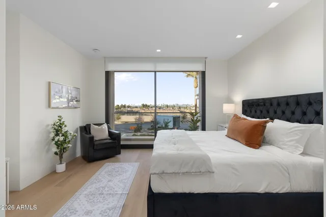 $20,000 | 6587 North Palmeraie Boulevard, Unit 2015, Paradise Valley, AZ 85253