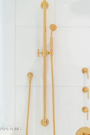 $18,000 | 6587 North Palmeraie Boulevard, Unit 2015, Paradise Valley, AZ 85253