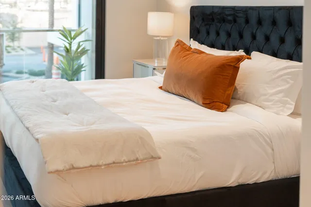 $20,000 | 6587 North Palmeraie Boulevard, Unit 2015, Paradise Valley, AZ 85253