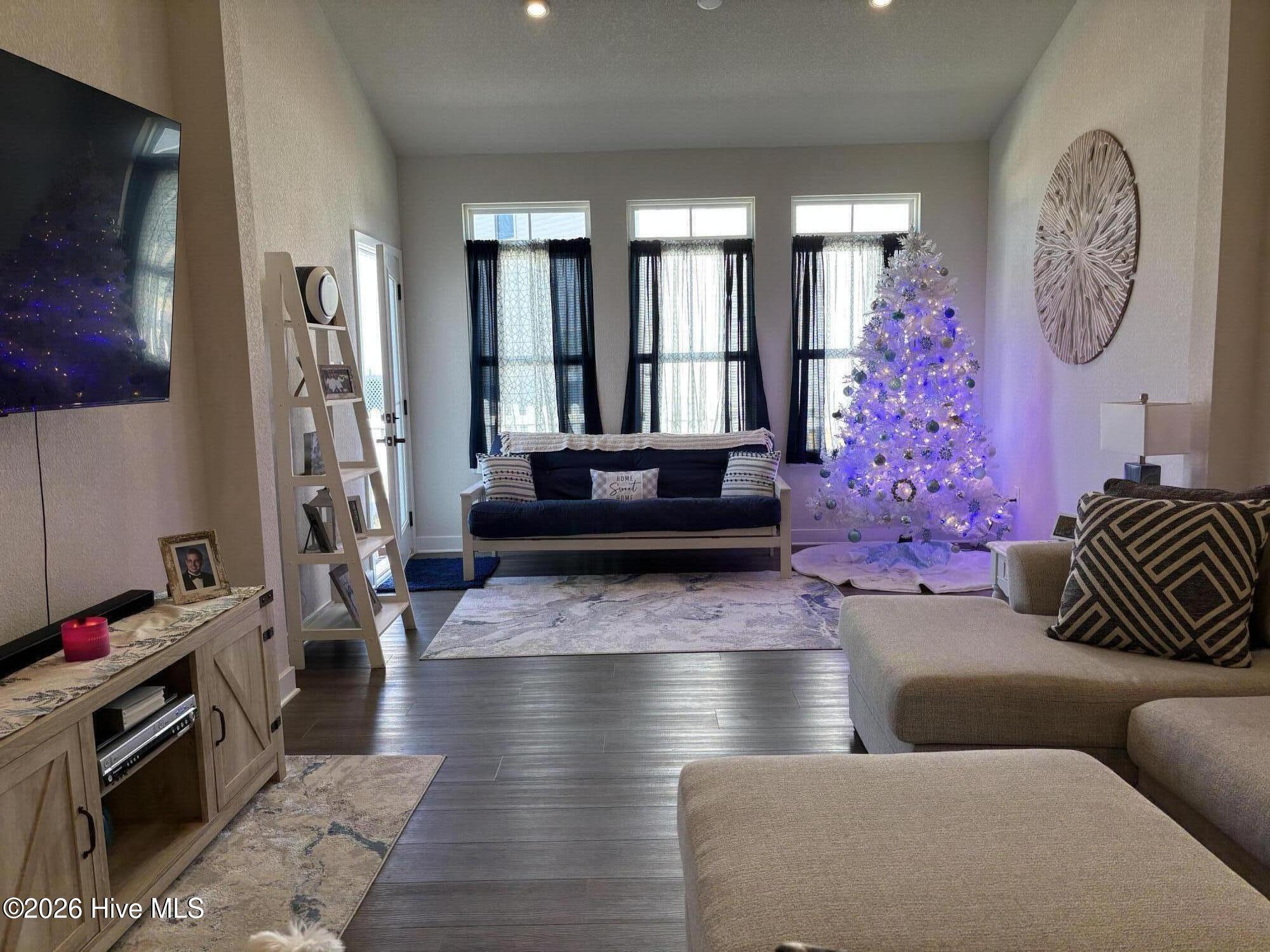 202 Winborne Loop Elizabeth City, NC 27909 - Photo 8 of 13 wb living room