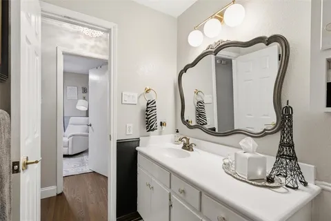 $280,000 | 7121 Crabtree Lane, North Richland Hills, TX 76182