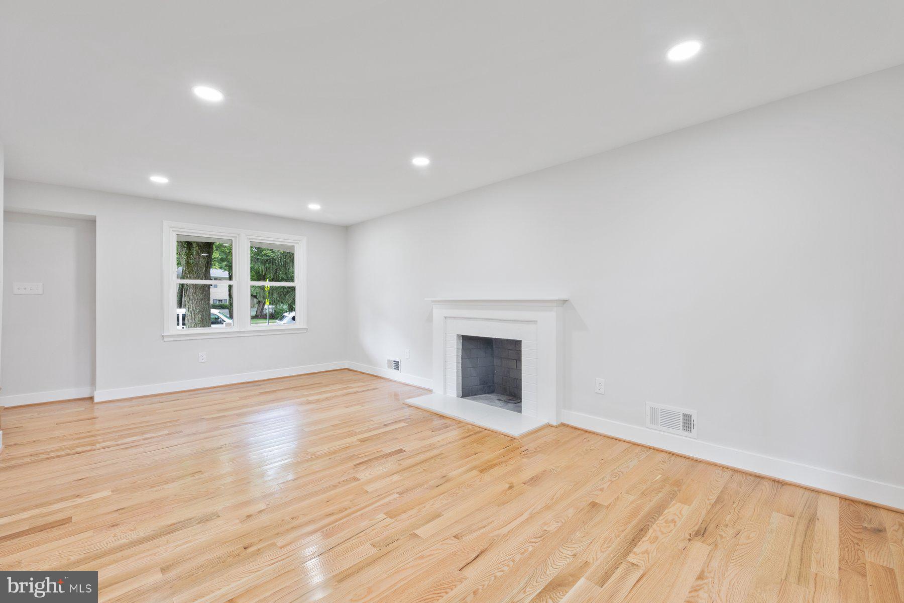 6712 Huntsman Boulevard Springfield, VA 22152 - Photo 17 of 47