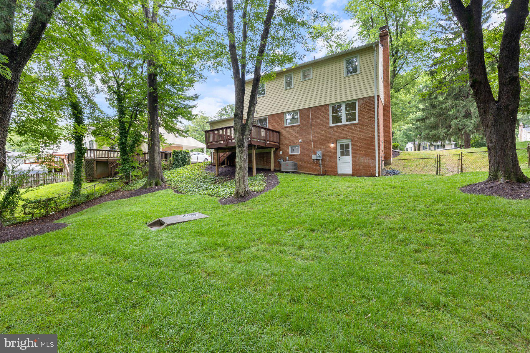 6712 Huntsman Boulevard Springfield, VA 22152 - Photo 3 of 47