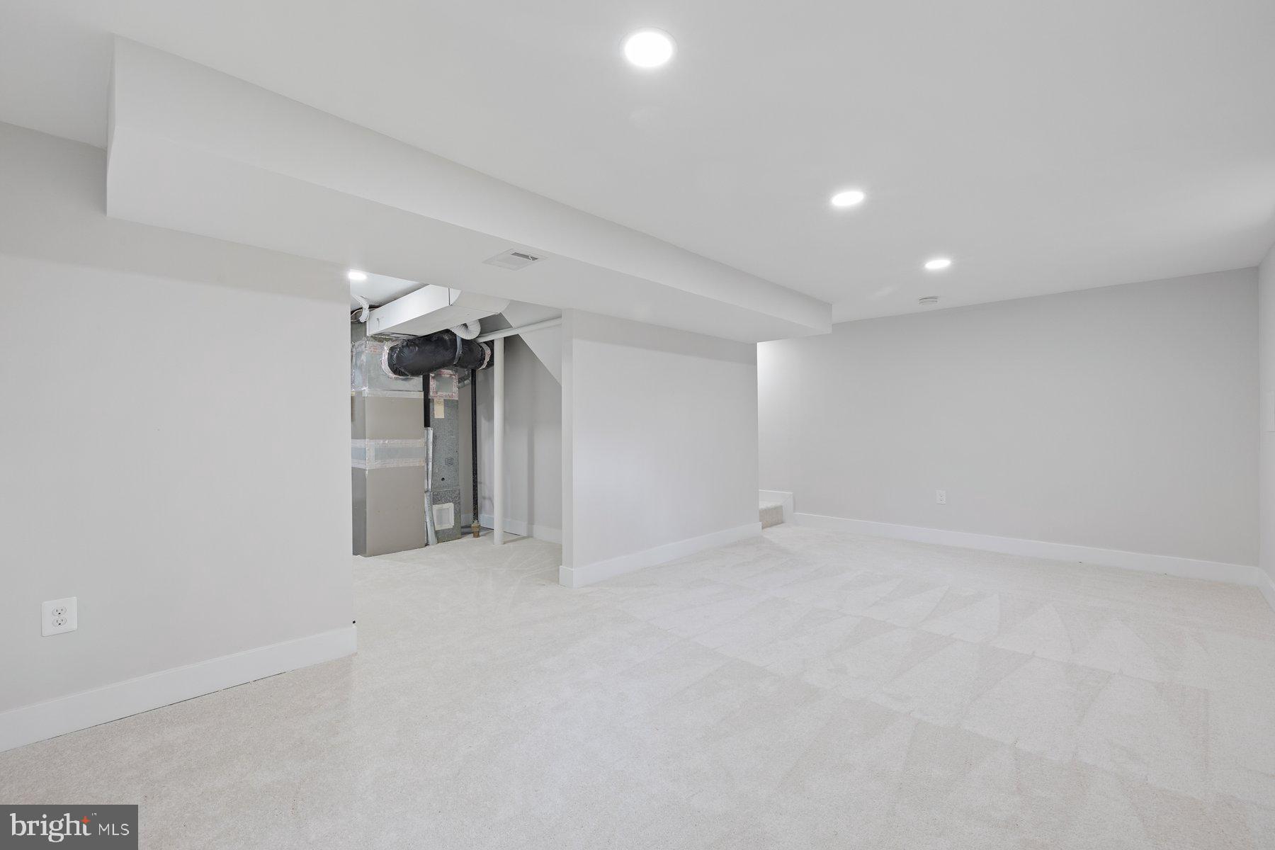 6712 Huntsman Boulevard Springfield, VA 22152 - Photo 32 of 47