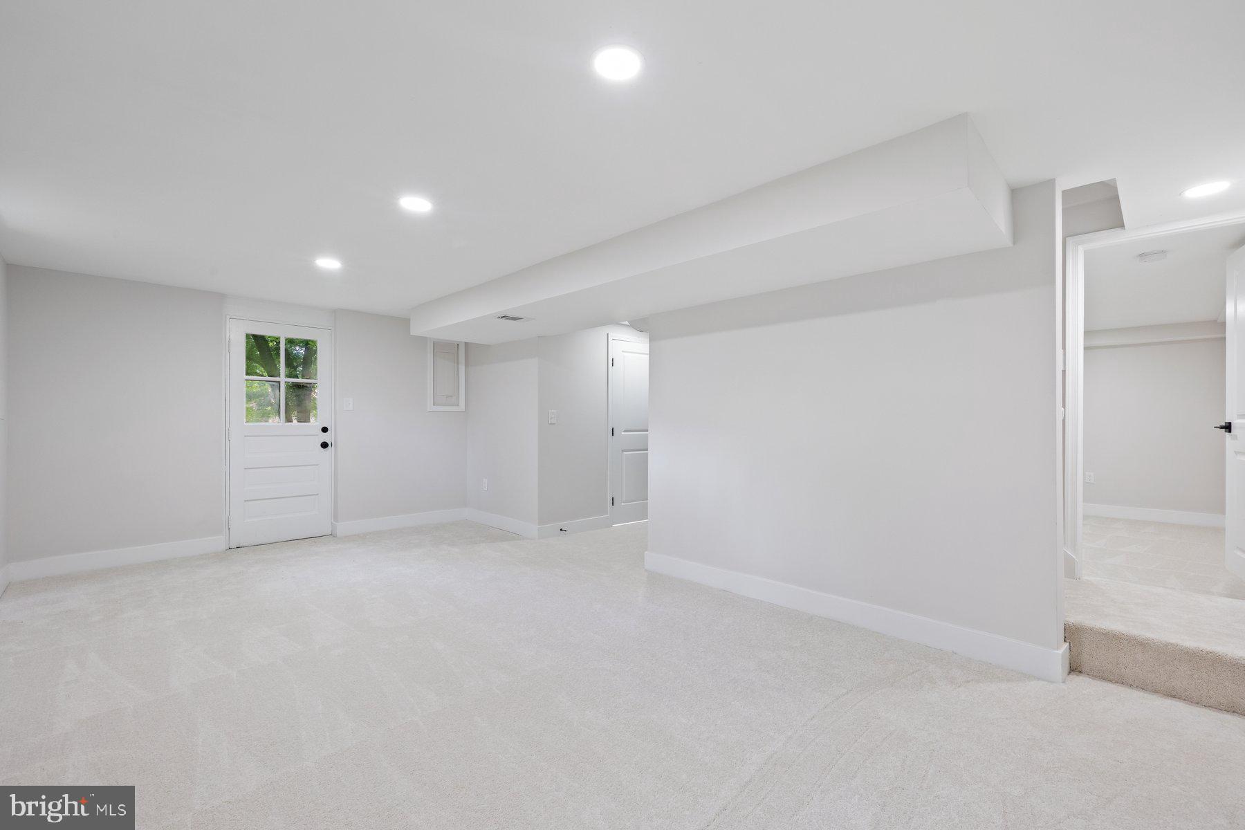 6712 Huntsman Boulevard Springfield, VA 22152 - Photo 33 of 47