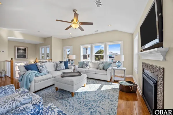 $775,000 | 3924 Tarkle Ridge Drive, Kitty Hawk, NC 27949