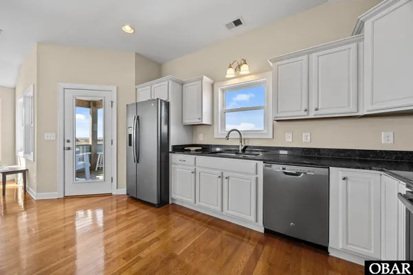 $775,000 | 3924 Tarkle Ridge Drive, Kitty Hawk, NC 27949
