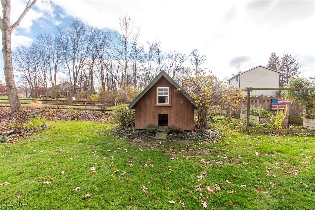4041 Huffman Road Medina, OH 44256 - Photo 35 of 40 View of outdoor structure featuring a yard