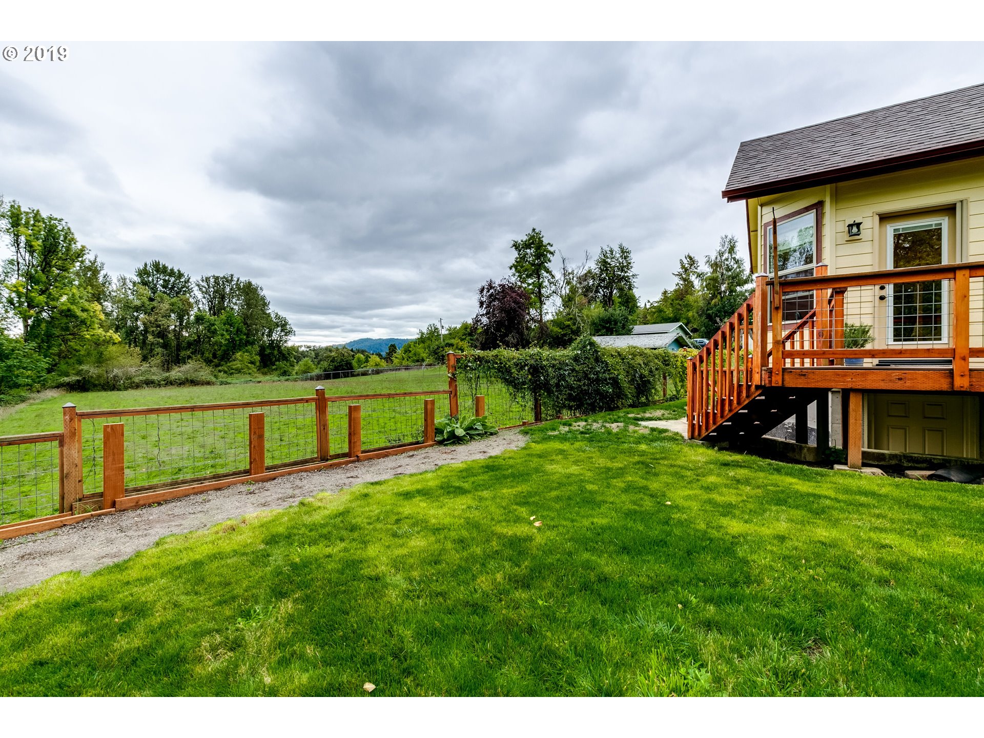 5733 Peridot Way Springfield, OR 97478 - Photo 6 of 32 Gallery Image 6