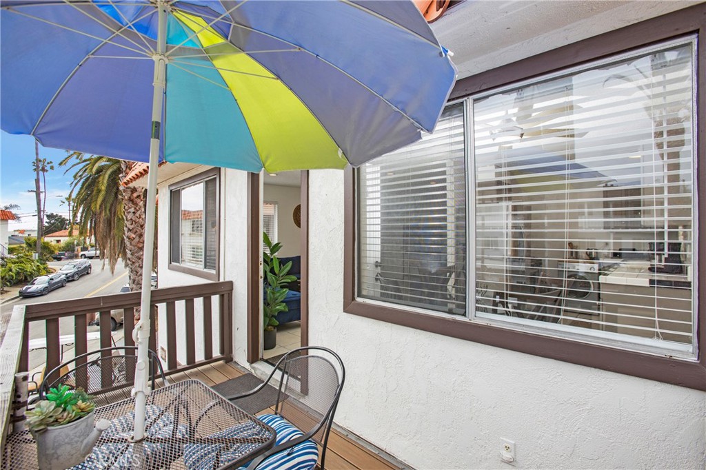 140 Avenida Algodon, Unit B San Clemente, CA 92672 - Photo 8 of 15 upstairs balcony off living room