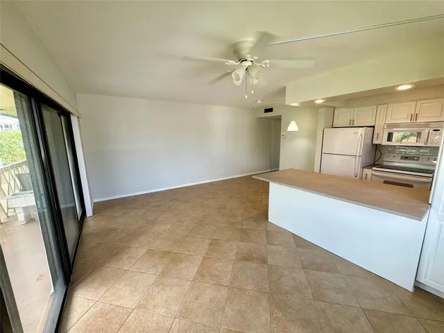 $1,900 | 3208 Southeast 11th Street, Unit 204, Pompano Beach, FL 33062