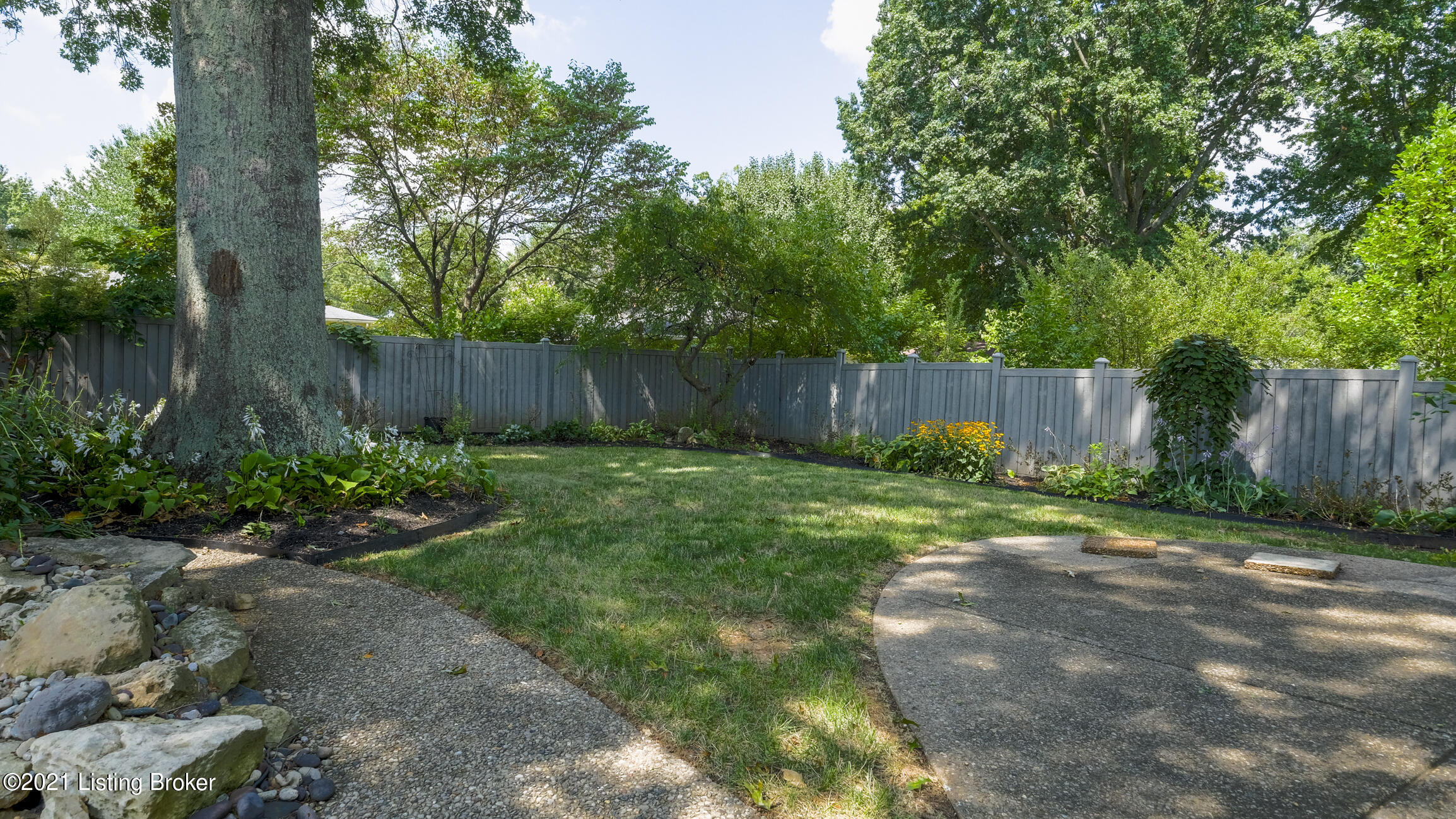 3118 Marlin Road Louisville, KY 40220 - Photo 32 of 36 3118 Marlin Rd-1032