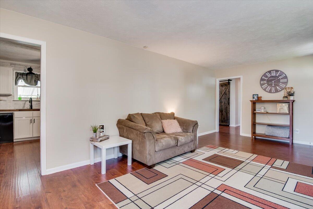 3532 Rainbow Road Martinez, GA 30907 - Photo 6 of 30 06-006-
