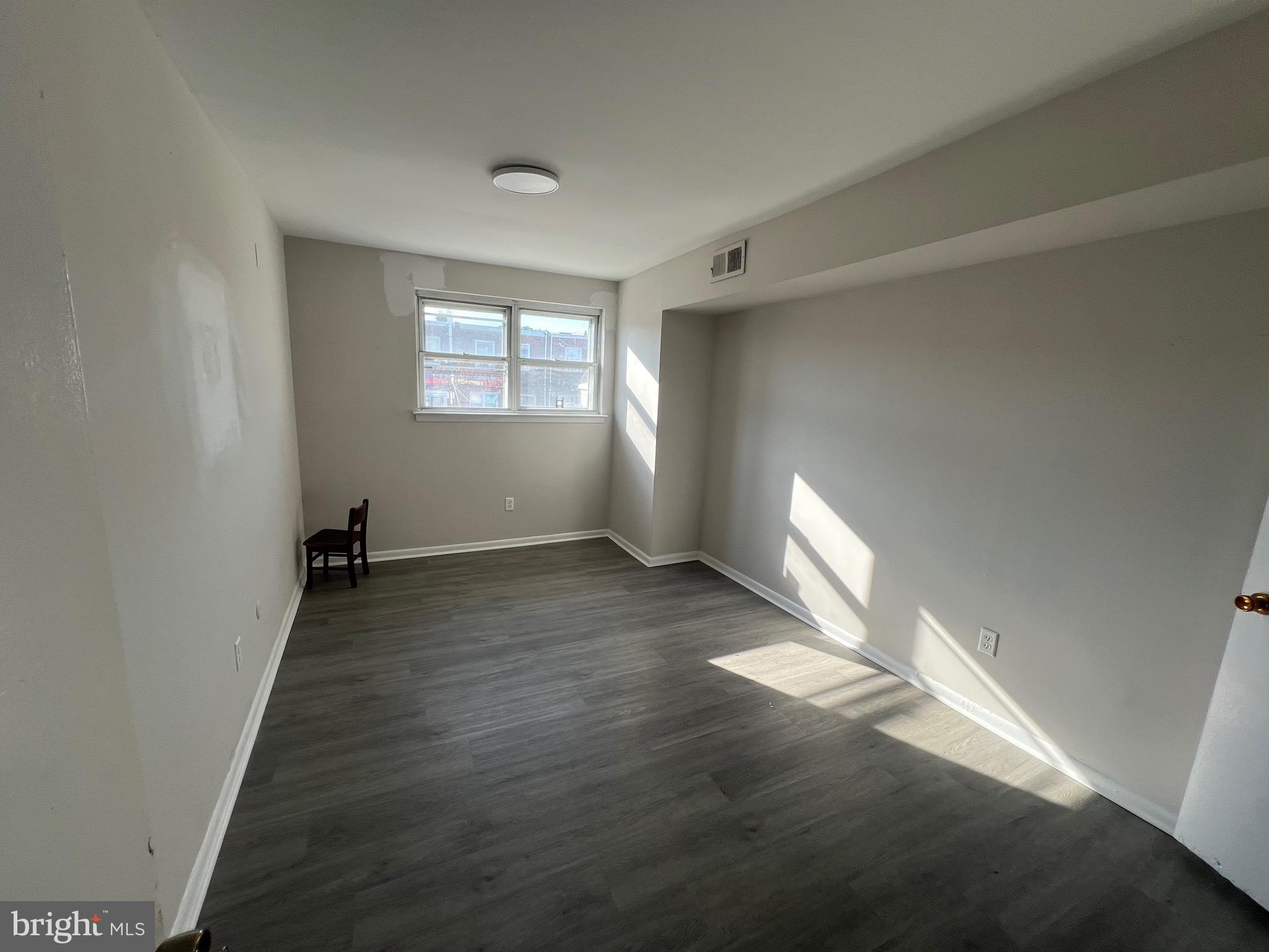 6718 Bustleton Avenue, Unit 2 Philadelphia, PA 19149 - Photo 7 of 12