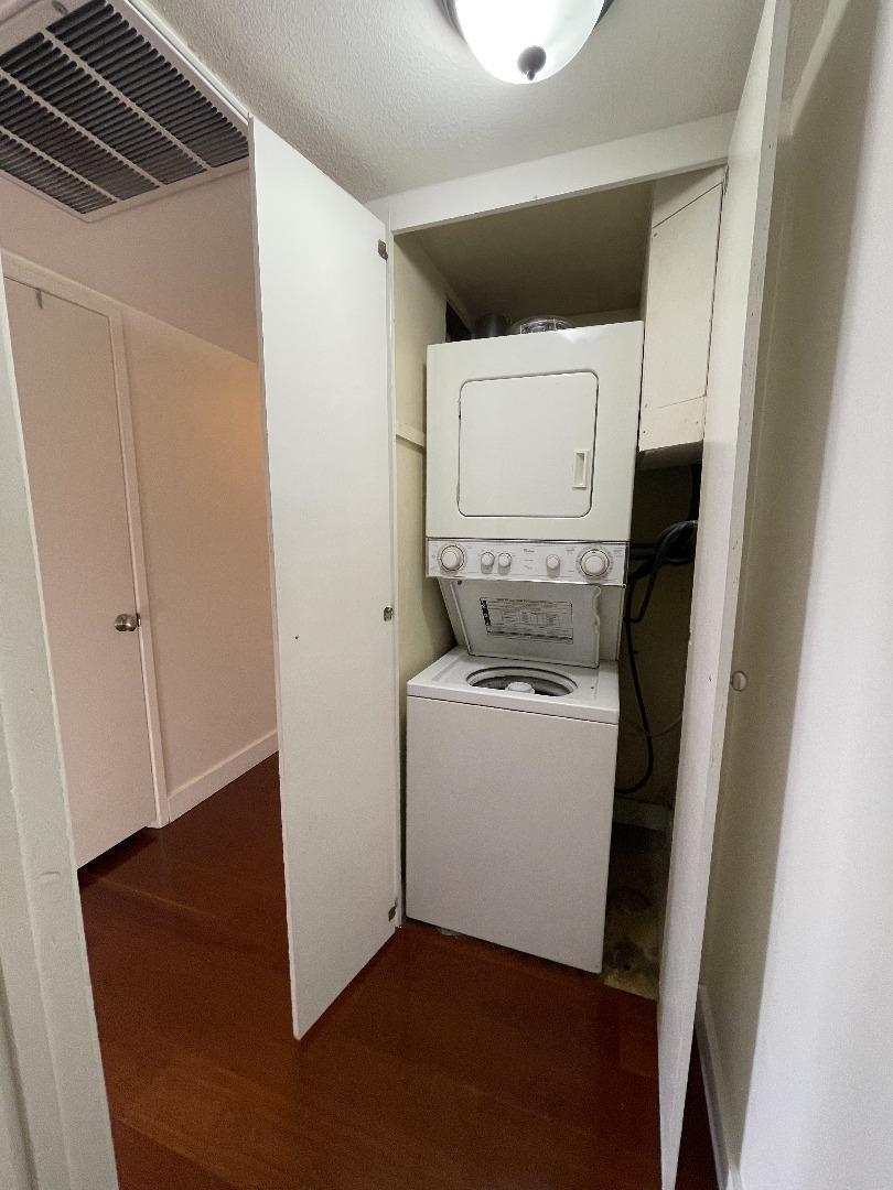 420 Alberto Way, Unit 5 Los Gatos, CA 95032 - Photo 11 of 11 a utility room with dryer and washer