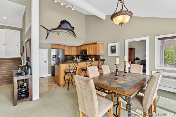 $1,100,000 | 75 Elbow Cay, Osage Beach, MO 65065
