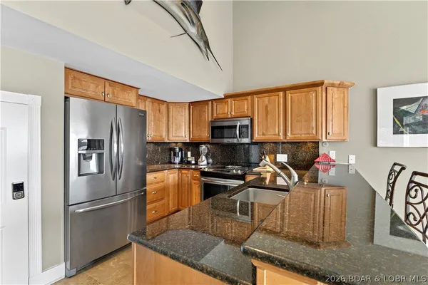 $1,100,000 | 75 Elbow Cay, Osage Beach, MO 65065