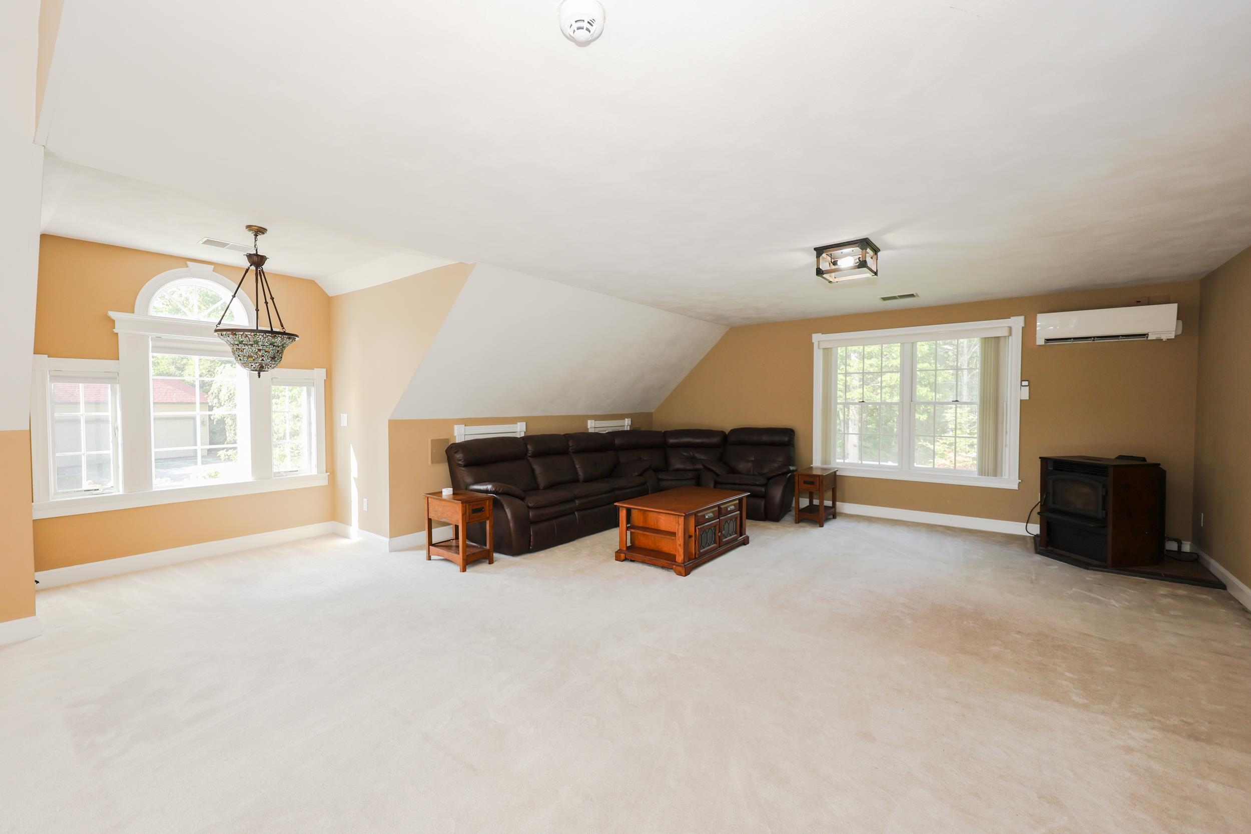 9 Olde Village Road Salem, NH 03079 - Photo 29 of 46