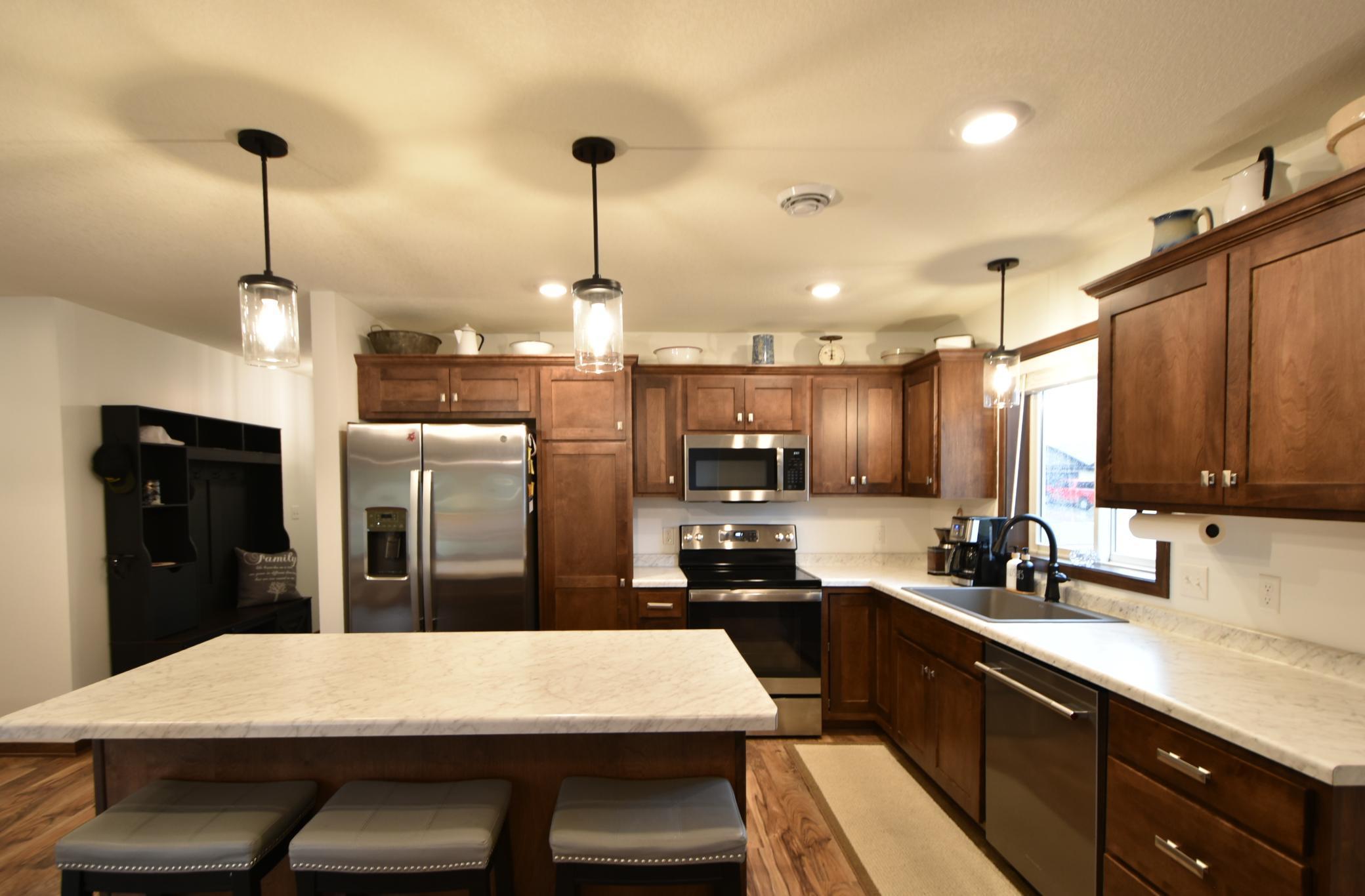 306 11th Street Goodhue, MN 55027 - Photo 3 of 29