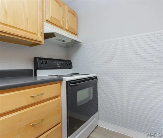 $115,000 | 1468 Hawks Nest Court, Unit C, St. Charles, MO 63303