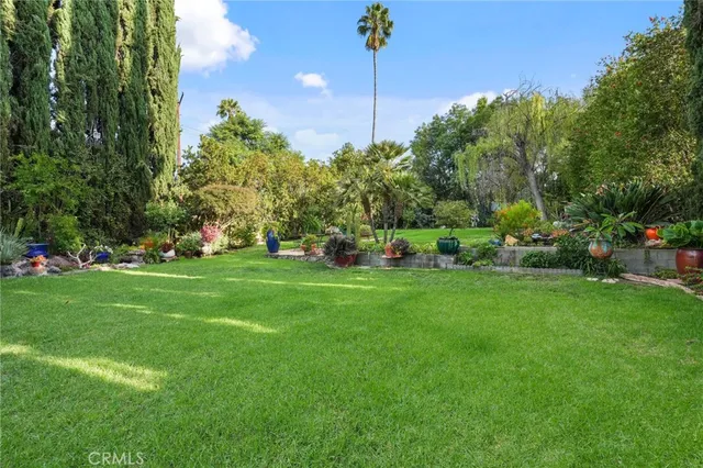 $10,990 | 18760 Wells Drive, Tarzana, CA 91356