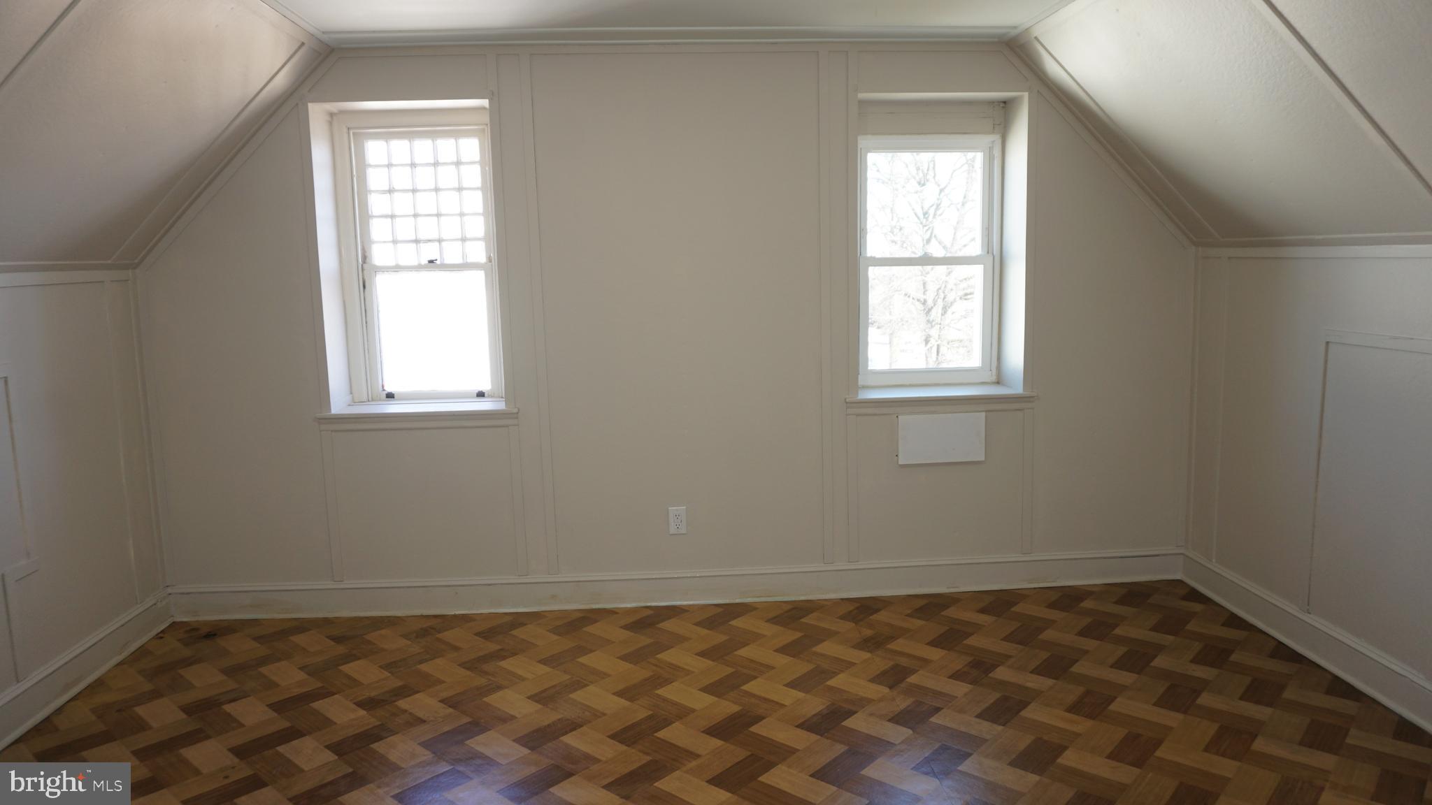 200 East Walnut Street, Unit 4 Hanover, PA 17331 - Photo 21 of 47 an empty room with a window