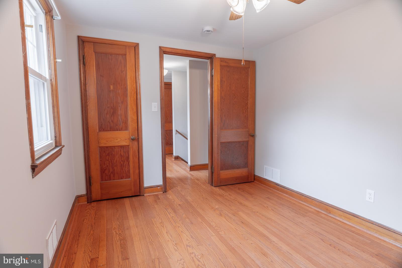 407 Sandy Spring Road Laurel, MD 20707 - Photo 22 of 32 Bedroom 3