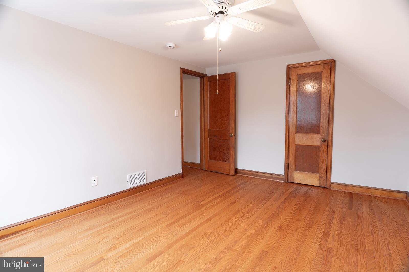 407 Sandy Spring Road Laurel, MD 20707 - Photo 25 of 32 Bedroom 4