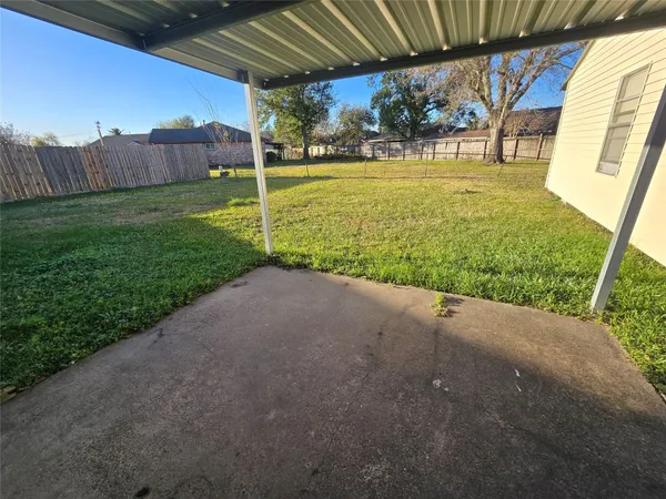 $1,900 | 1411 Dorsetshire Drive, Pasadena, TX 77504