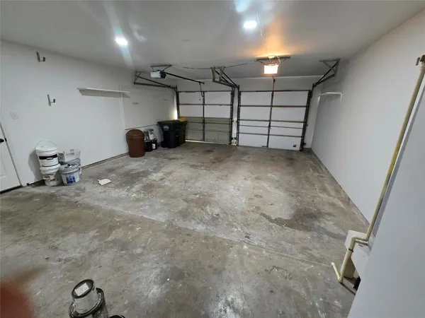 a view of a garage
