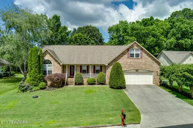 $499,000 | 309 Saligugi Lane, Loudon, TN 37774