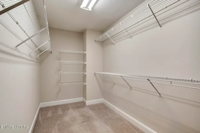 $499,000 | 309 Saligugi Lane, Loudon, TN 37774