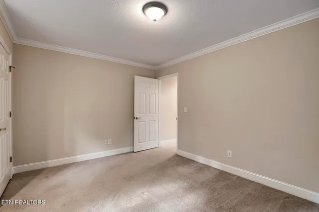 $499,000 | 309 Saligugi Lane, Loudon, TN 37774