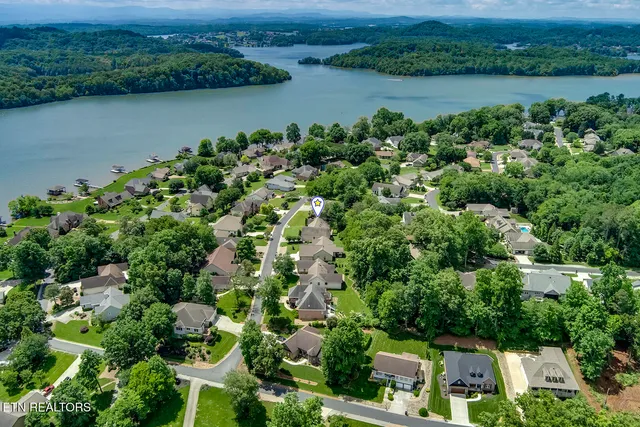 $499,000 | 309 Saligugi Lane, Loudon, TN 37774