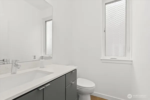 $4,200 | 2009 South Norman Street, Unit A, Seattle, WA 98144